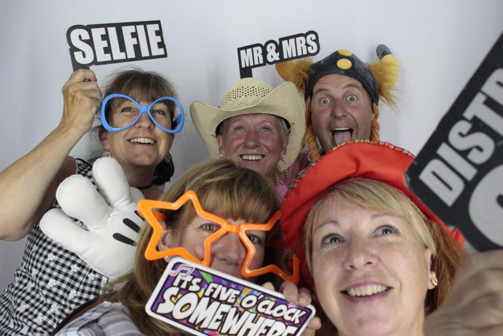 Lisa's 50th Birthday  | View more photos from the event at gallery.myphotoboothexperience.co.uk/u/MyPhotoBoothExperienceLtd/Lisas-50th-Birthday